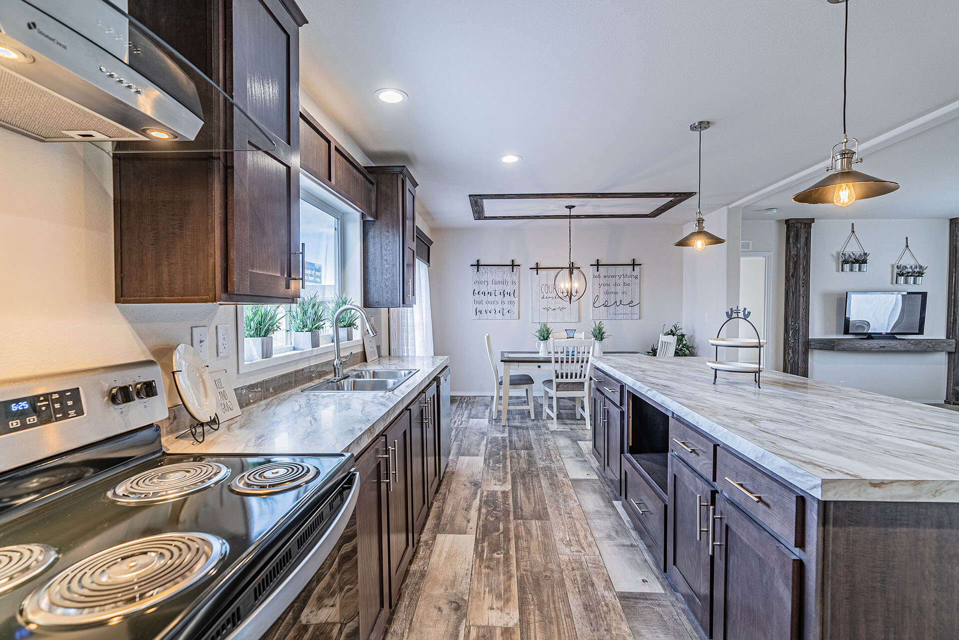 Interior photo of a manufactured home kitchen